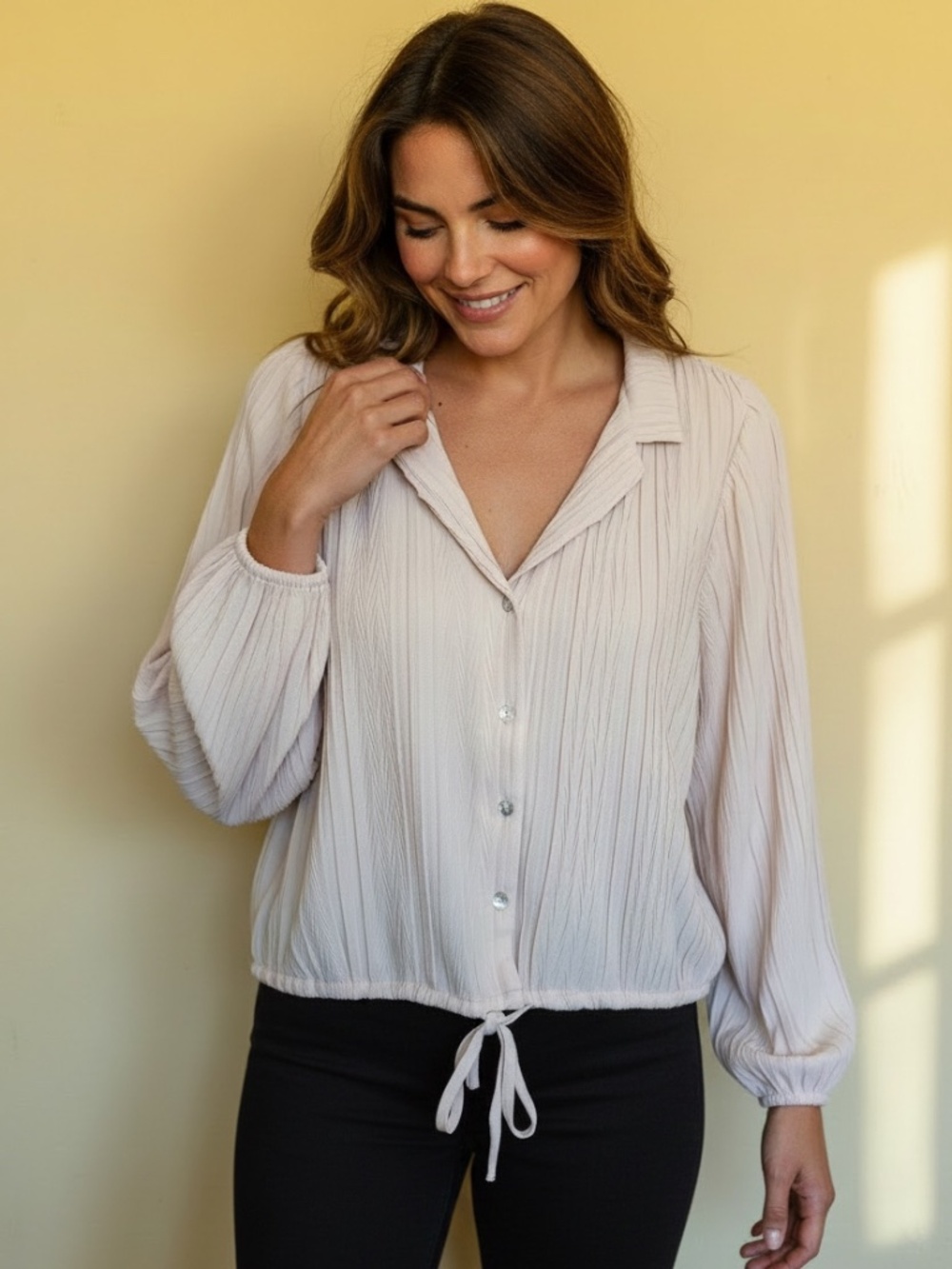 Melloday long sleeve pleated button-down blouse with tie-front size xs